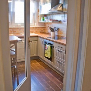Cần cô GVN đi về Biệt Thự 2 lầu ở Trần Não - quận 2, chỉ có 2 ông bà hơn 70t còn khỏe