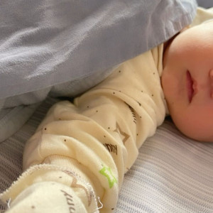 Em cần tìm cô chăm bé + phụ việc nhà Nguyễn Đình Chiểu, Q3