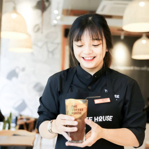 Cần Bạn Phụ Quán