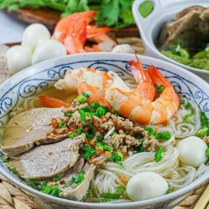 🍜 Quán hủ tiếu gia đình tại khu vực Quận 2 cần cô phụ quán làm ở lại.