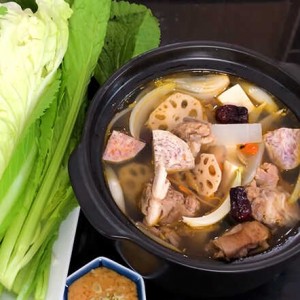 Quán bún chả cá cần chị phụ quán- vui vẻ- thân thiện- Quận 8