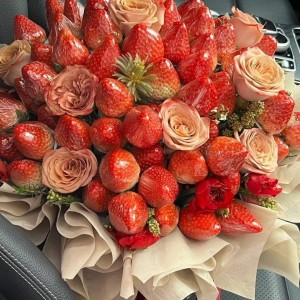 Em cần tìm gấp cô giúp việc nhà khu Hóc Môn, lương 12 triệu ( bao ăn ở )