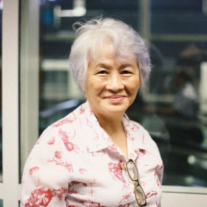 EM Ở PHỐ ĐI BỘ BÙI VIỆN CẦN CHỊ CHĂM BÀ 89 TUỔI LƯƠNG 9 TRIỆU