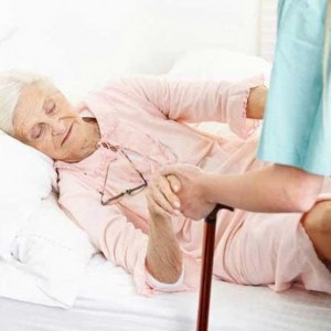 Cần gấp cô có kinh nghiệm chăm bà, dáng người to khỏe - làm 2 tháng gắn bó lên lương là 11tr