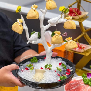 CẦN TÌM CÔ NẤU ĂN NGON