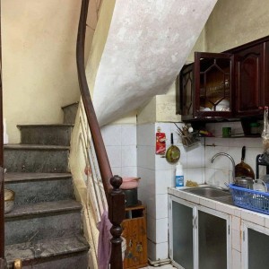 Lương 9tr, nhà 1 trệt 2 lầu - nhà kiểu cũ ở ngay Gò Vấp, Dương Quảng Hàm