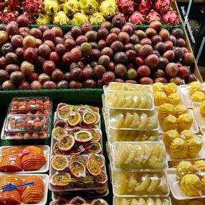 TUYỂN GẤP 2 NỮ BÁN TRÁI CÂY – Q1 (Ở LẠI), Lương 9 triệu .