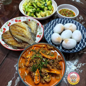 NHÀ EM 1 trệt 2 lầu ở quận 7 CẦN TUYỂN CHỊ GIÚP VIỆC LƯƠNG 10 TRIỆU