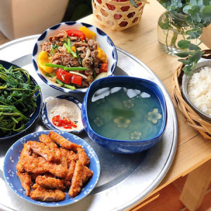 Nhà em đang cần tuyển 1 chị gái giúp việc làm ở lại tại gần cầu Bình Lợi- Thủ Đức Lương 10tr