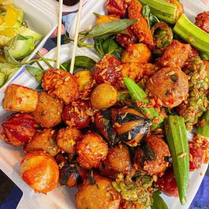 Tiệm trà sữa cá viên chiên gần khu dân cư Tên Lửa Bình Tân cần người phụ