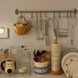 Tuyển người giúp việc ở lại tại đường Bình Long, quận Bình Tân. lương 11tr
