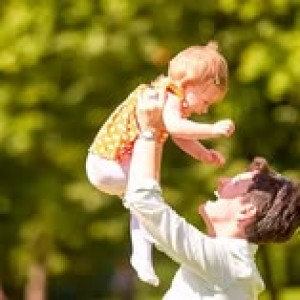 Cần Cô Chăm Bé 22 Tháng - Nhà Ở Chung Cư Quận 2