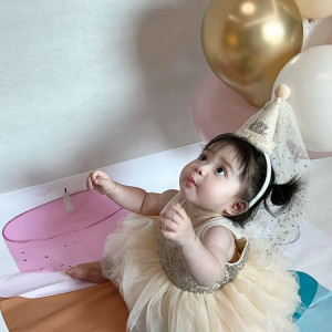 CẦN CÔ CHUYÊN CHĂM BÉ