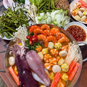 Nhà 1 trệt 3 lầu ở Thủ Đức cần cô giúp việc ở lại lâu dài
