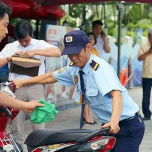 📢 TUYỂN NAM GIỮ XE – LÀM VIỆC TẠI QUẬN 1 Lương khởi điểm 8tr