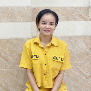 Chị Trần Thị Tưởng Sinh năm: 1982 Quê: Tây Ninh.