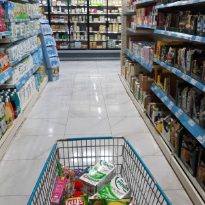 Nhà ở Hòa Bình quận Thủ đức, cần chị giúp việc nhà