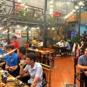 Cần nữ phục vụ quán nhậu làm đi về ở Quận 2 Lương 8tr
