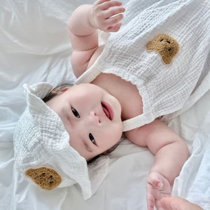 Cần tuyển gấp cô chăm bé 1 tuổi, ngoan, dễ thương- bao ăn ở- quận 8