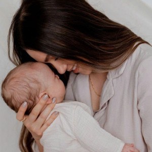 Em Cần Chị Chăm Sóc Bé Sơ Sinh Bao Ăn Ở Lại Lương 12tr Tại Chung Cư Mai Chí Thọ- Quận 2