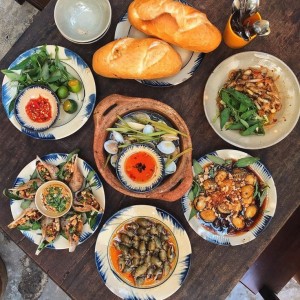 QUÁN ỐC CẦN NAM PHỤ QUÁN – ƯU TIÊN NGƯỜI CHỊU KHÓ