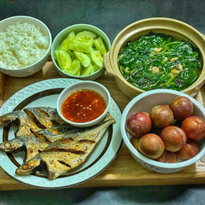 Chung Cư Bến Vân Đồn - Q4 em đang cần tuyển gấp 1 chị giúp việc nhà nấu ăn Lương 9tr bao ăn ở