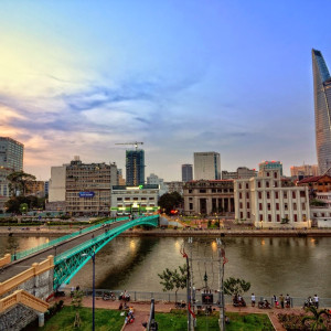 Cần chị chăm bà ,Độ tuổi: 45 tuổi trở lại