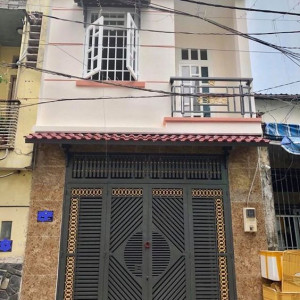 Nhà ở đường Nguyễn Thái Sơn- Gò Vấp em cần gấp 1 chị giúp việc nhà Lương 9tr bao ăn ở