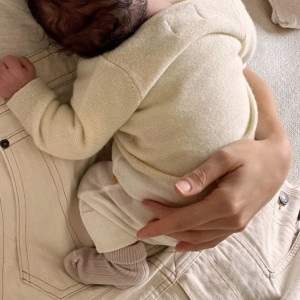 Tuyển chị chăm em 5 tháng ở đường Ngô Văn Sở- Quận 4 Lương 11tr Bao ĂN Ở