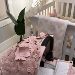 Cần gấp chị bảo mẫu, bé được 3 tháng , nhà ở quận 8.