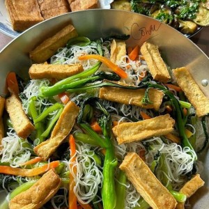 👩VỢ CHỒNG EM ĐI LÀM NÊN EM CẦN CHỊ NẤU ĂN Ở ĐOÀN VĂN BƠ- QUẬN 4- BAO ĂN Ở