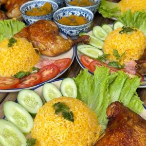 Cần tuyển bếp của Câu lạc bộ bida: Lương 10 triệu. Tân Phú .