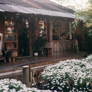 QUÁN CÀ PHÊ E CẦN  TUYỂN NAM/NỮ PHỤC VỤ LƯƠNG 8 TRIỆU BAO ĂN Ở