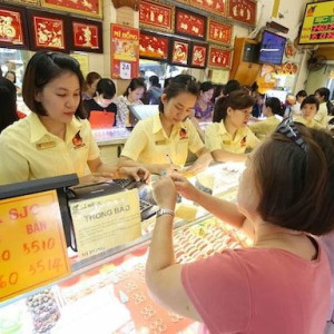 EM CẦN TUYỂN 10 BẠN NHÂN VIÊN TIỆM VÀNG Ở NGUYỄN THỊ TẦN, Q8