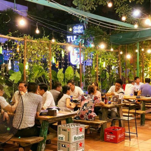 Phục vụ quán nhậu ở đồng đen tân bình ( bao ăn ở ) Tuyển Nam