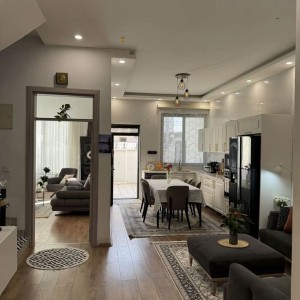 Cần cô về gvn ở đường Trần Quý, quận 11
