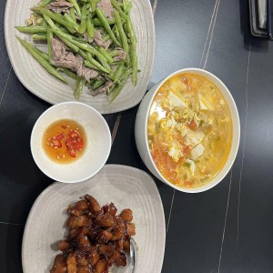 TUYỂN CÔ GIÚP VIỆC NẤU ĂN NGON TẠI ĐƯỜNG NAM KỲ KHỞI NGHĨA- Q3 GẦN DINH ĐỘC LẬP  LƯƠNG 12 TRIỆU