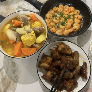 Cần cô xuống Long Thành chăm bà cụ sống một mình
