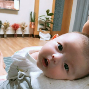 VỢ CHỒNG EM THA THIẾT TÌM 1 CHỊ  BẢO MẪU CHO BÉ 5 THÁNG TẠI HIM LAM- QUẬN 6 LƯƠNG 14TR