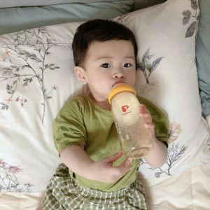 Tuyển gấp cô chăm bé yêu tại Tân Bình - Lương  13 triệu bao ăn ở