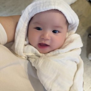Cần tìm 1 chị chăm bé  (làm ở lại)