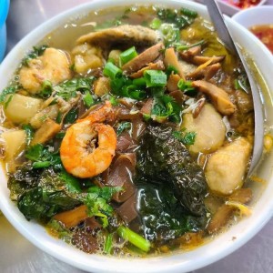 🏠 CẦN GẤP CÔ PHỤ QUÁN BÁNH ĐA CUA – BAO ĂN Ở