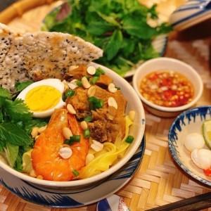 Cần chị phụ quán mì quảng ở quận 12
